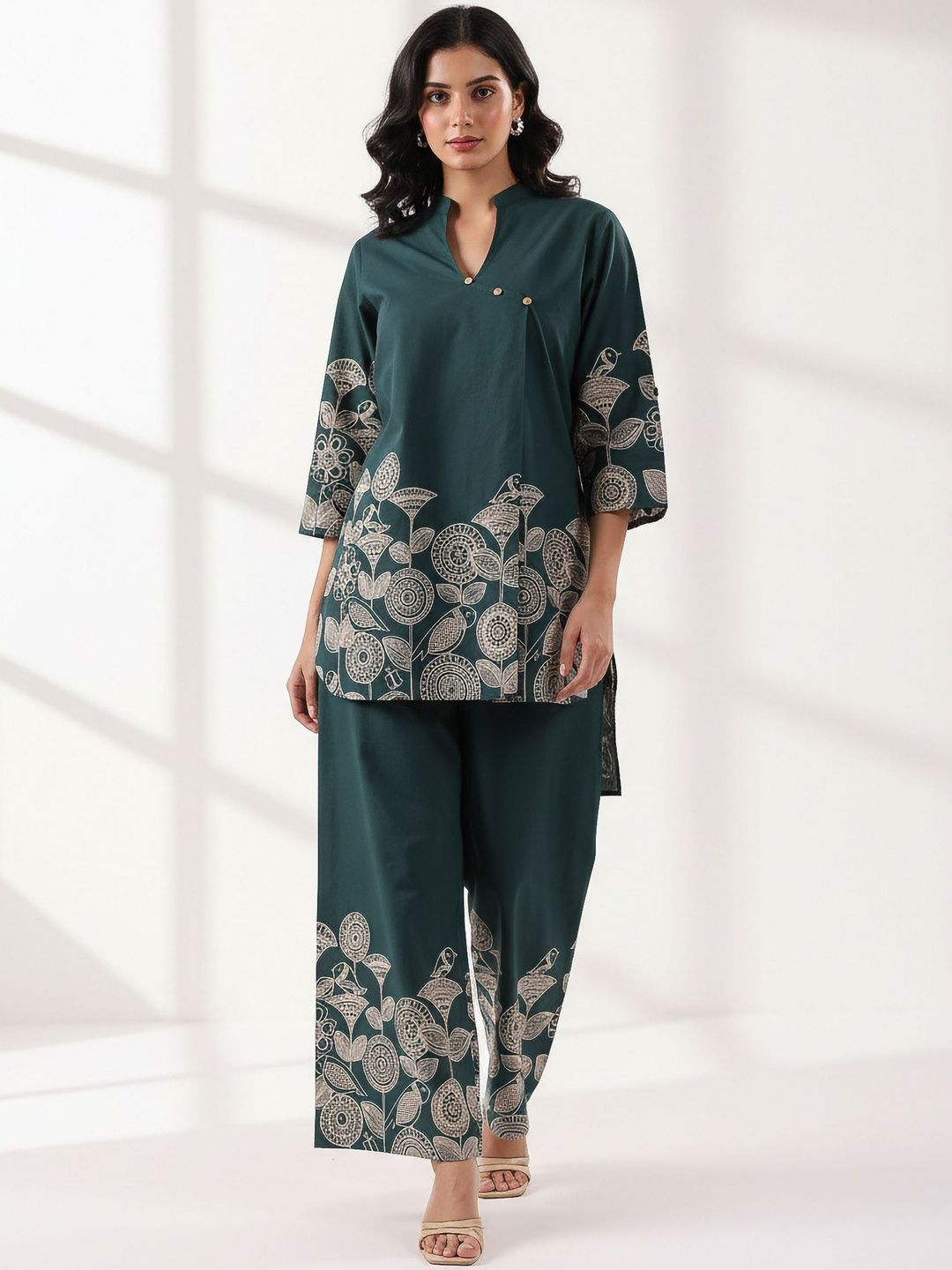 Kirrin Women Printed Tunic with Trousers
