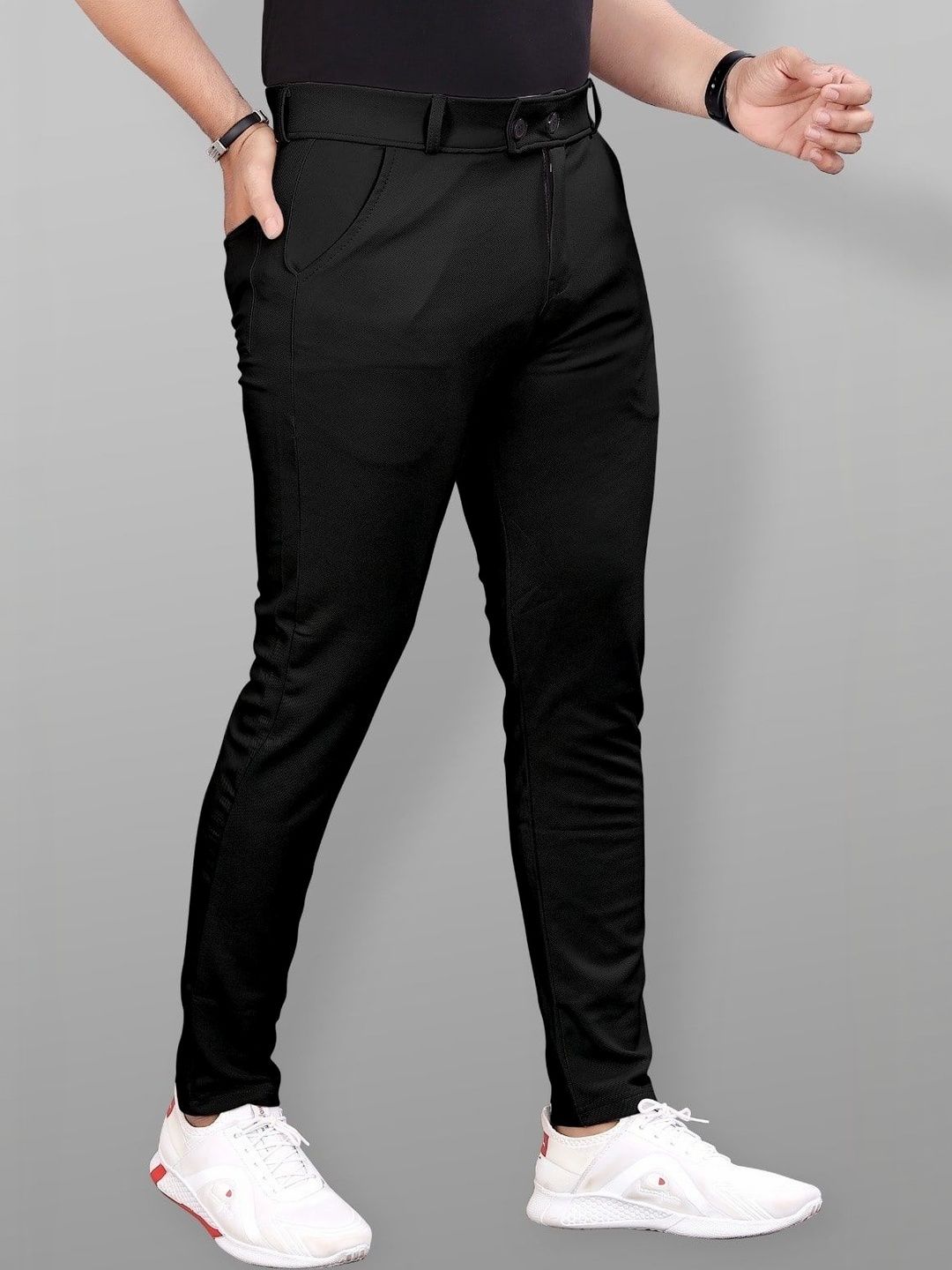 La Pajaro Men Trousers