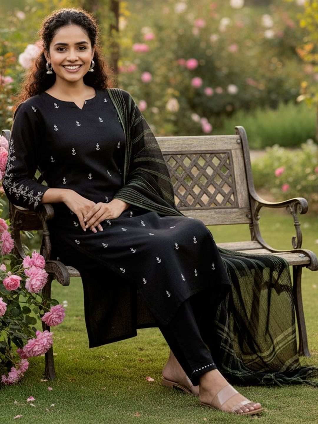 PITRIS Women Ethnic Motifs Embroidered Regular Thread Work Kurta with Trousers & With Dupatta