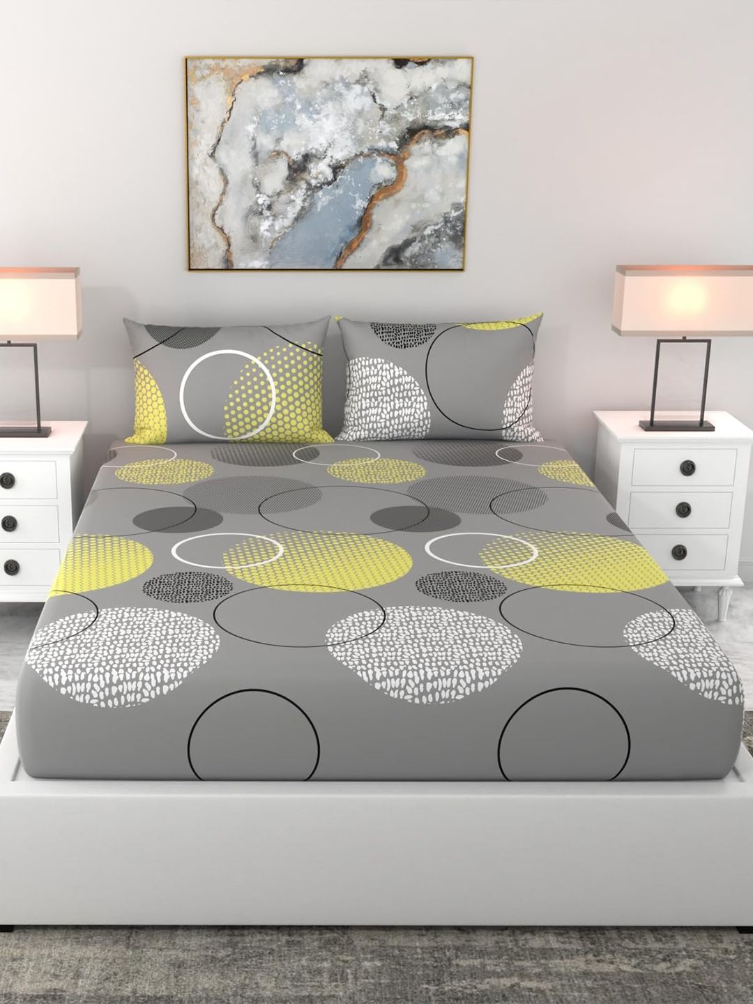 LORETO Grey Geometric 144 TC Bedsheet with 2 Pillow Covers