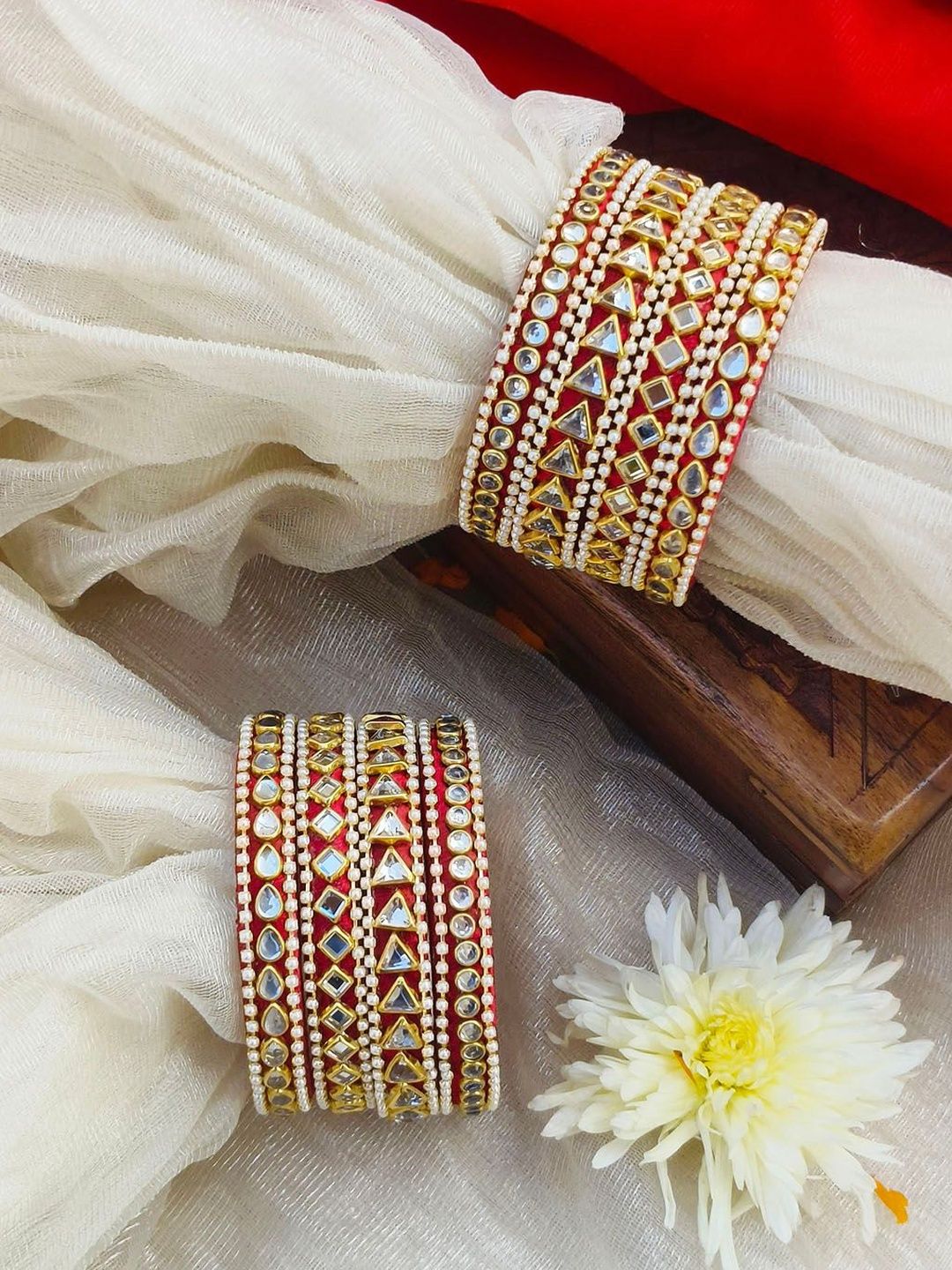 ADVIKA CREATIONS Set of 8 Kundan Bangle