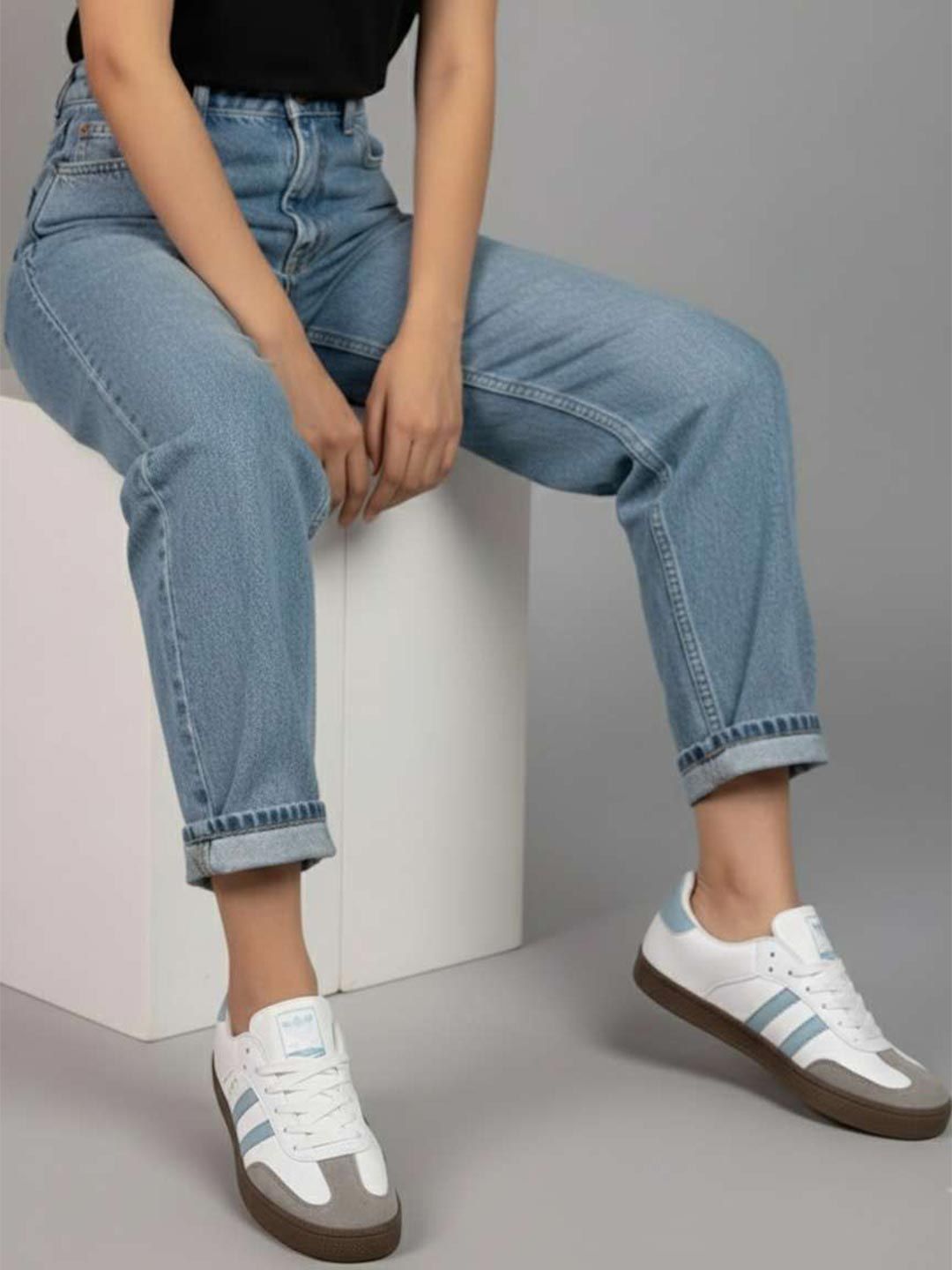 DODA Slip-On Sneakers