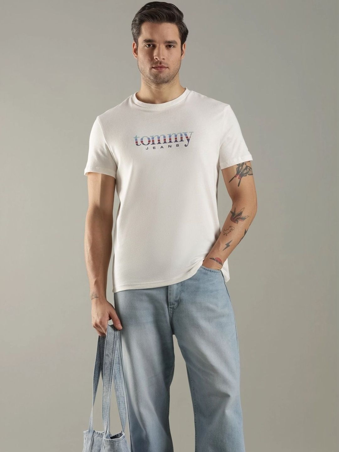 Tommy Hilfiger Men Brand Logo Printed Slim Fit T-shirt