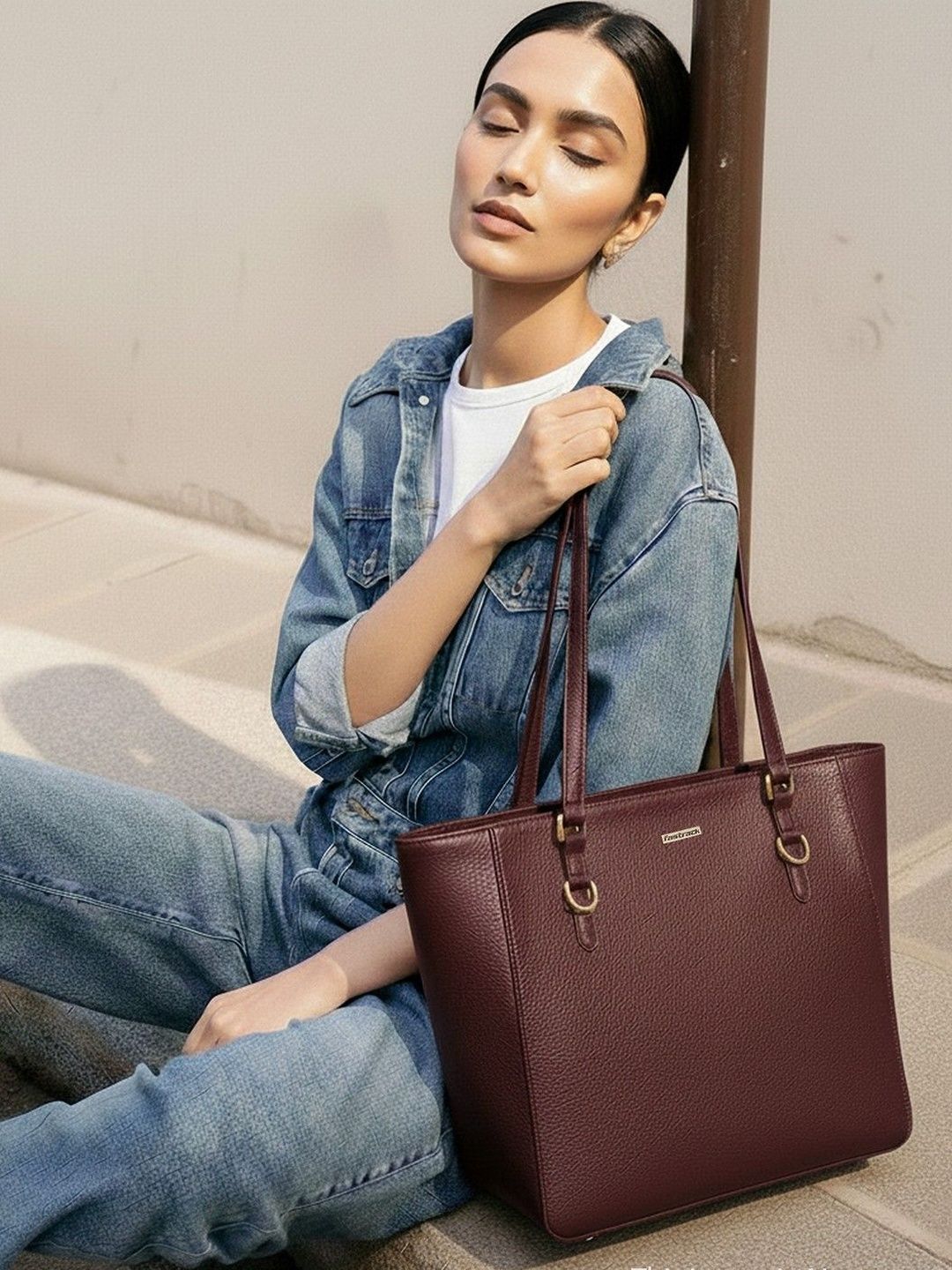 Buy Fastrack Citystride Textured Zip Detail Synthetic Leather Large Cherry Red Tote Bag -  - Accessories for Women