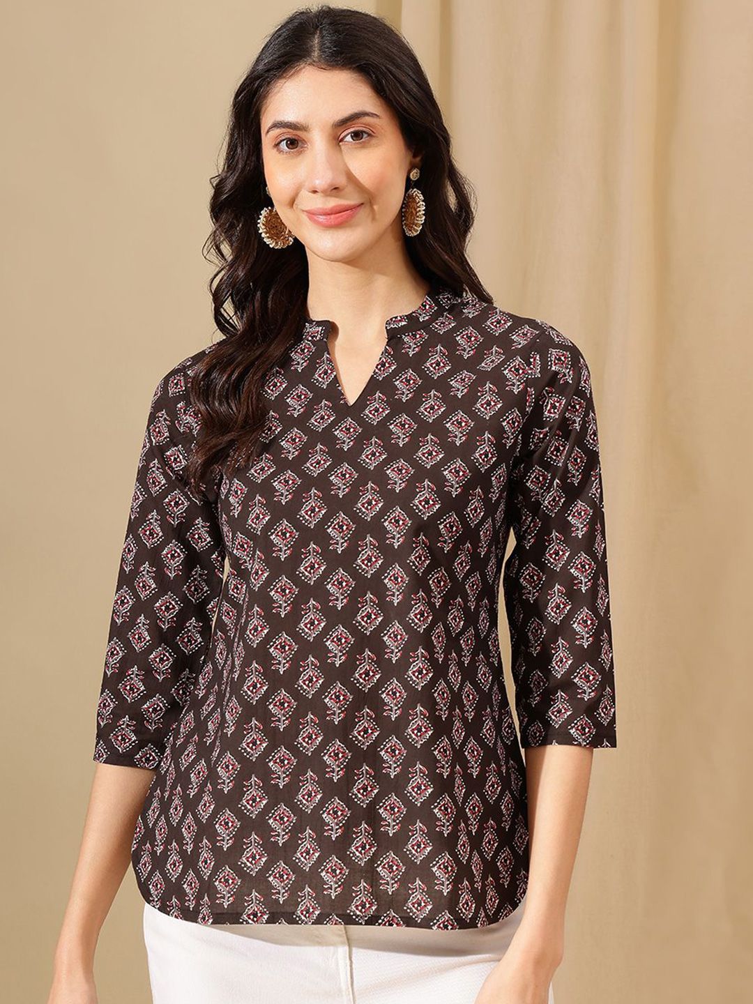 JANAKDULARI CREATION Women Pure Cotton Floral Printed Mandarin Collar Straight Kurtis