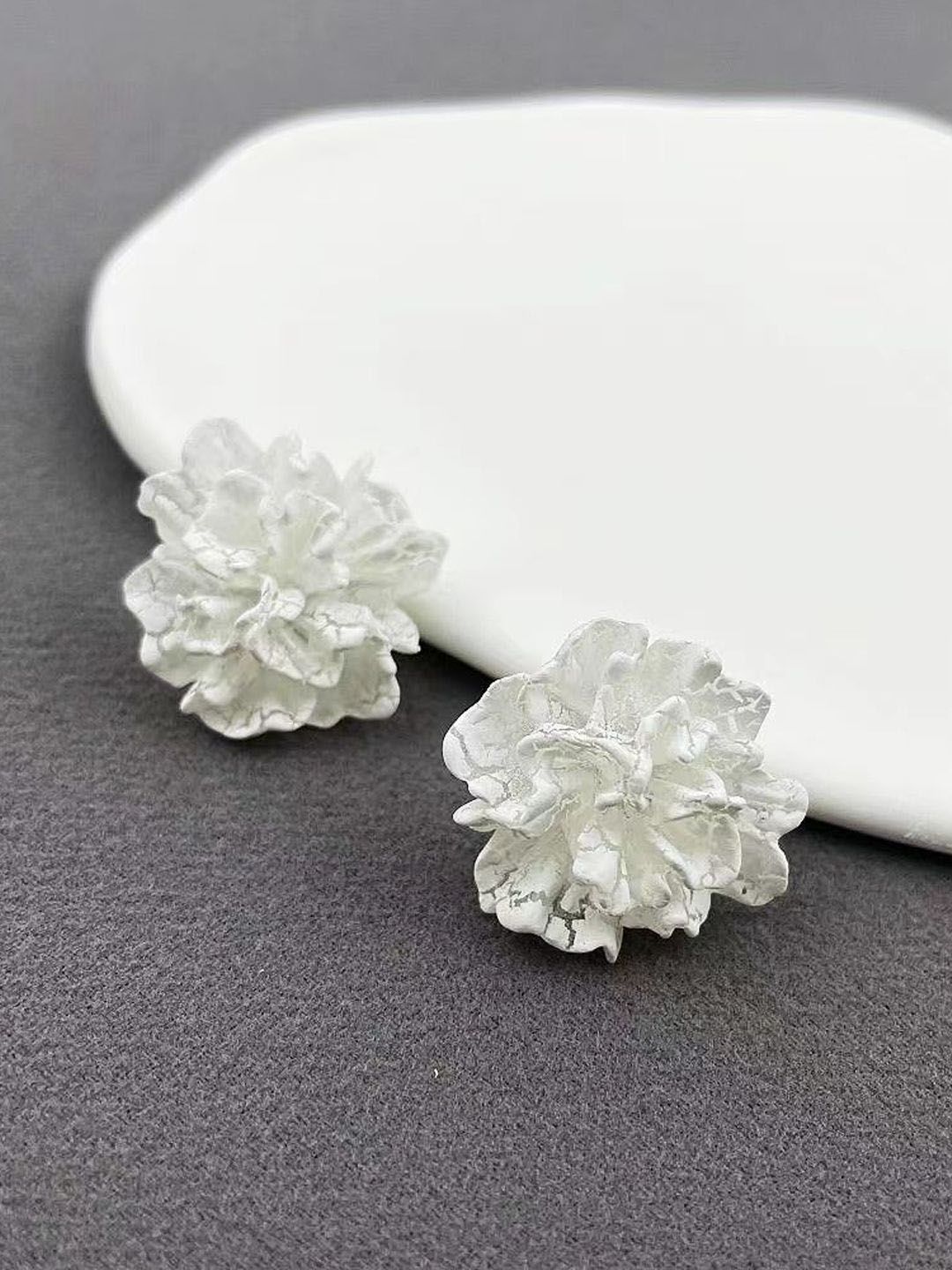 styledose Korean Rose Floral Shaped Studs