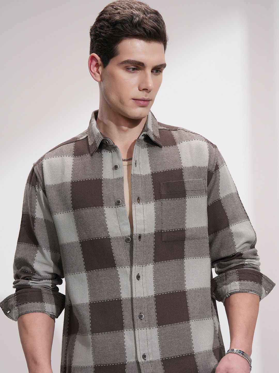 HIGHLANDER Men Opaque Checked Casual Shirt