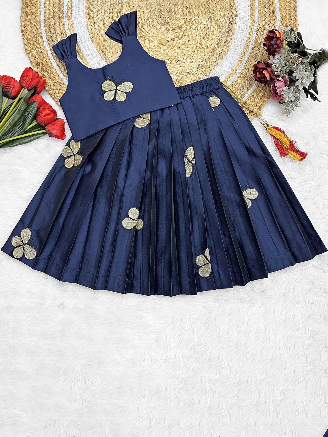 FELIZ THE DESIGNER STUDIO Girls Embroidered Thread Work Lehenga & Blouse
