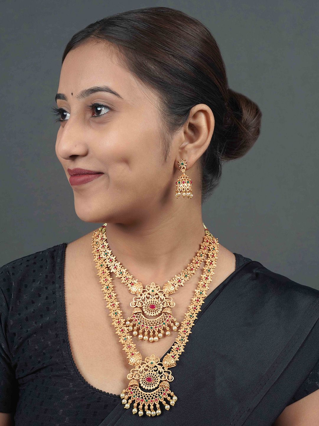 LAFORWORD Gold-Plated Stone Studded & Beaded Jewellery Set