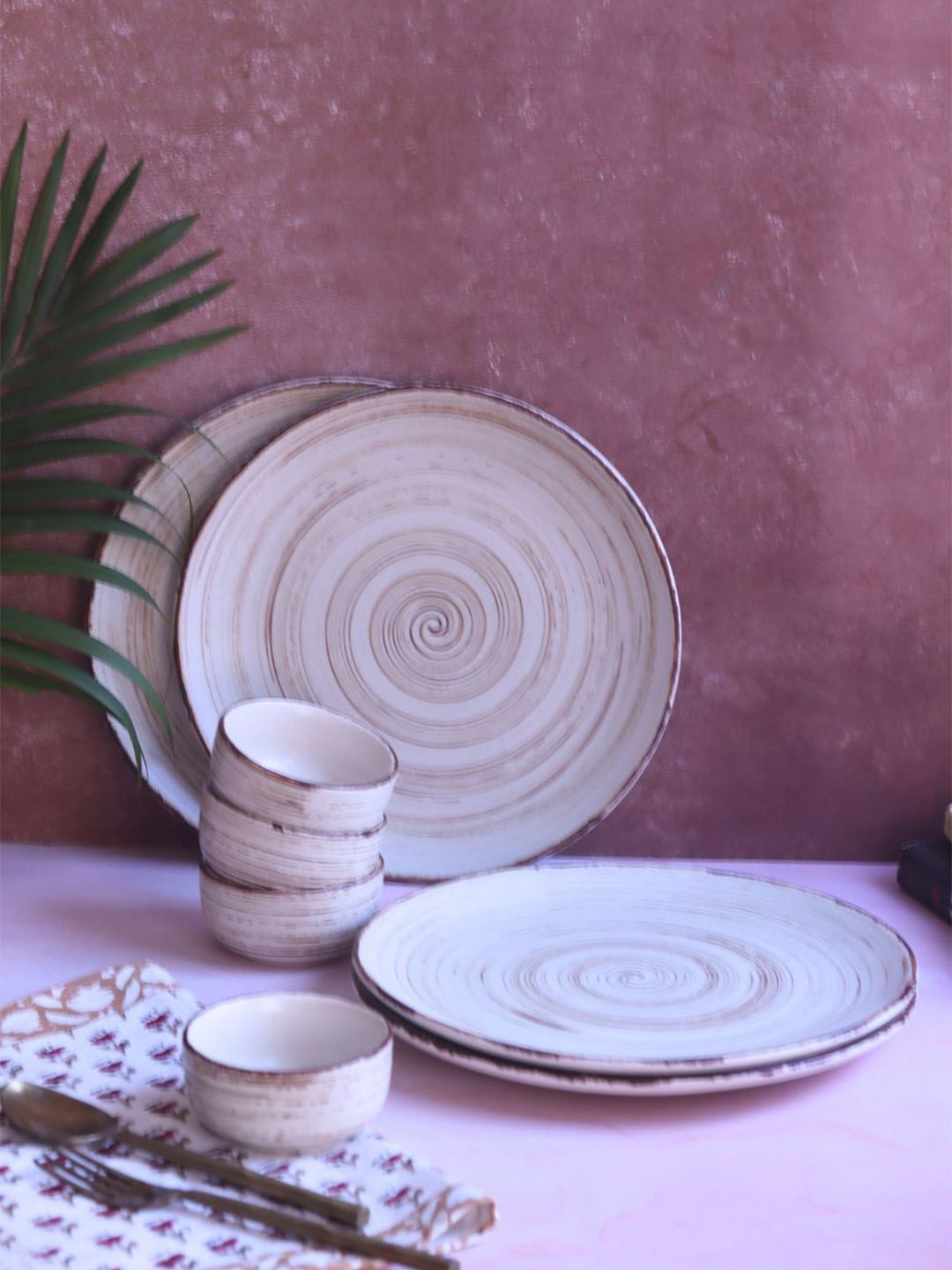 WEAVING HOMES Brown & White 8 Pieces Printed Ceramic Matte Dinner Set