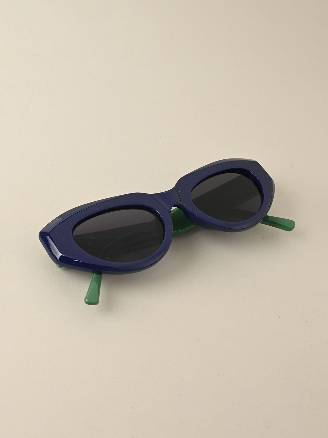 IDOR Women Oval Sunglasses with UV Protected Lens