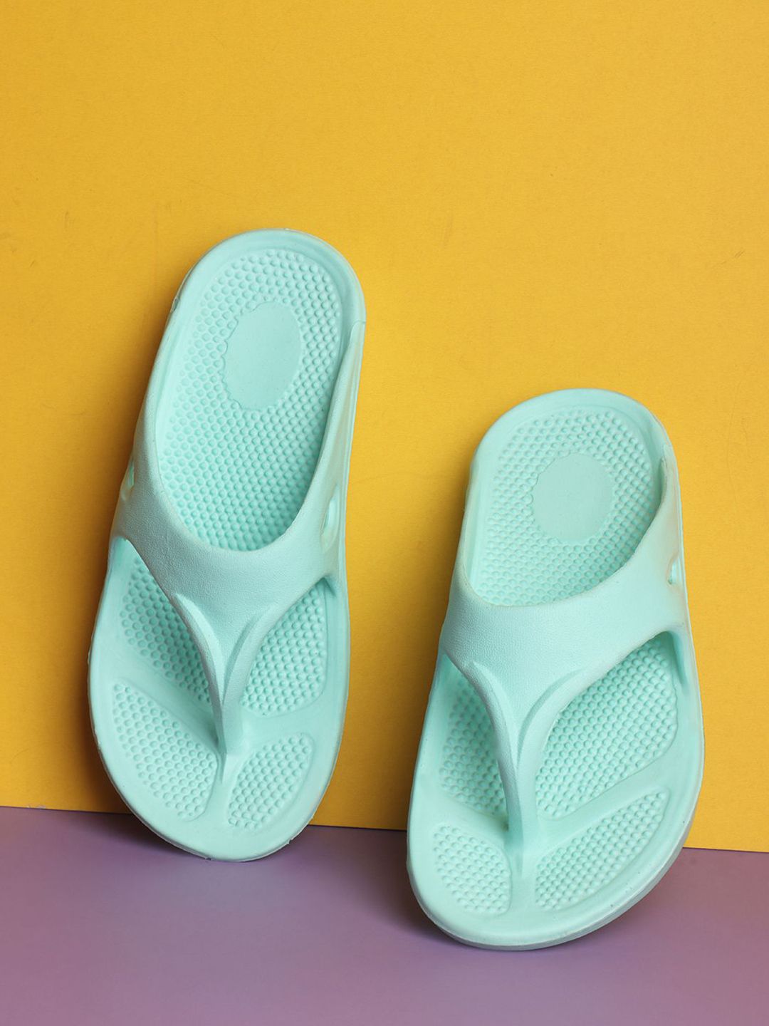 sneakers villa Women Thong Flip-Flops