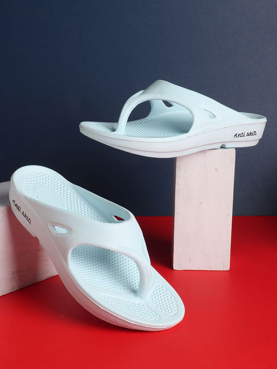 sneakers villa Women Thong Flip-Flops