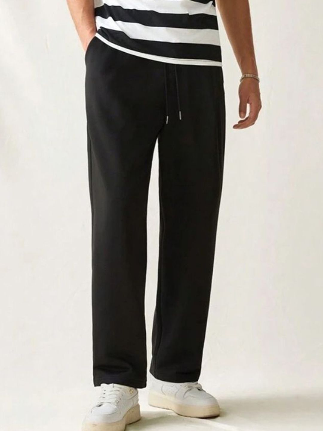 FLYNOFF Men Relaxed Loose Fit Easy Wash Korean Pants