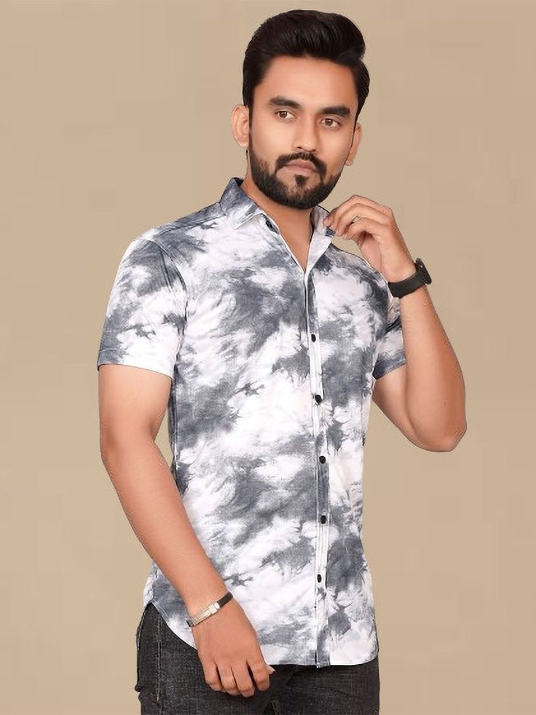 Metronaut Men Slim Fit Spread Collar Abstract Printed Casual Shirt