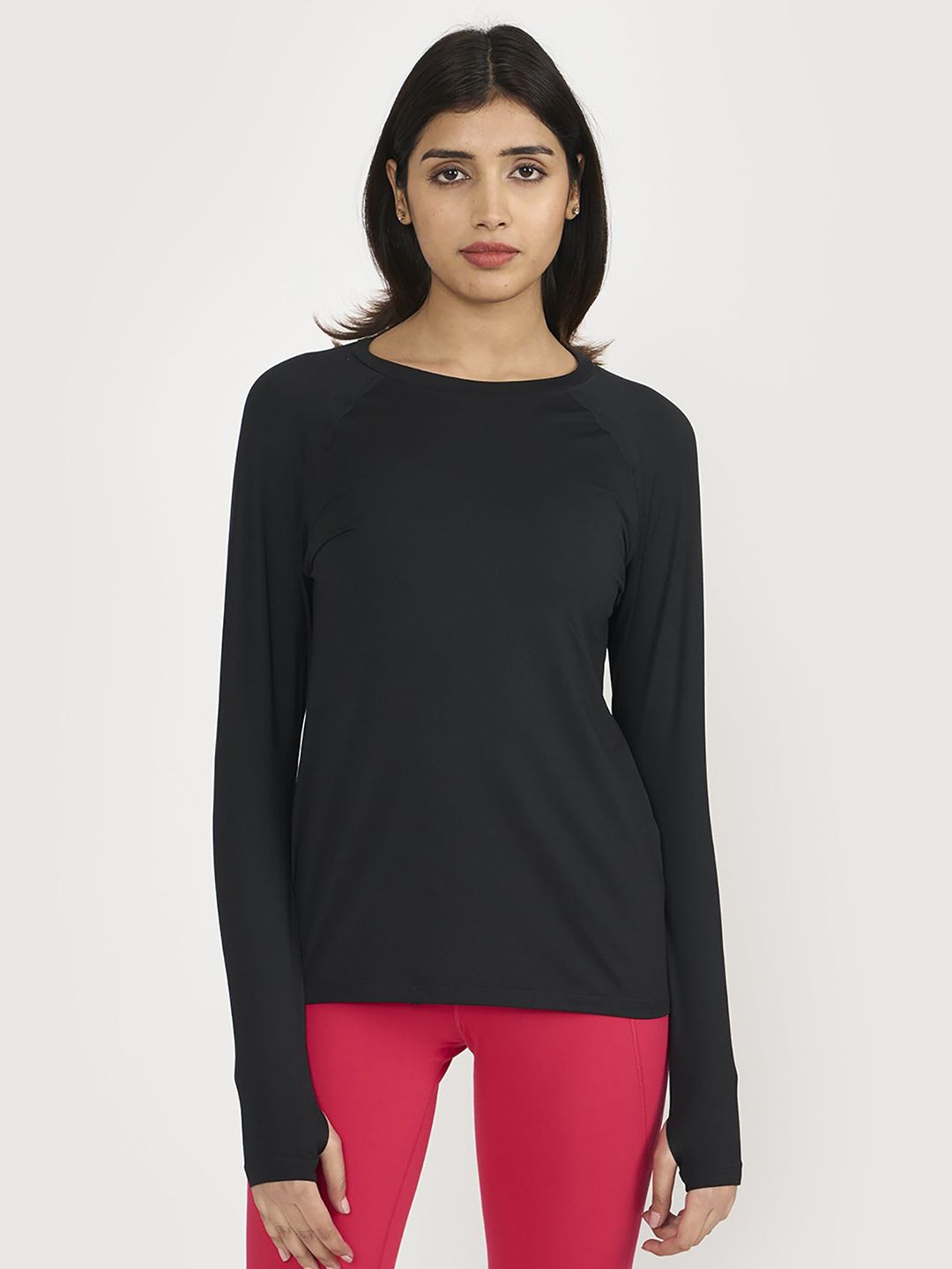 Hunnit Women Zen Round Neck Long Sleeves Activewear Gym Training Top