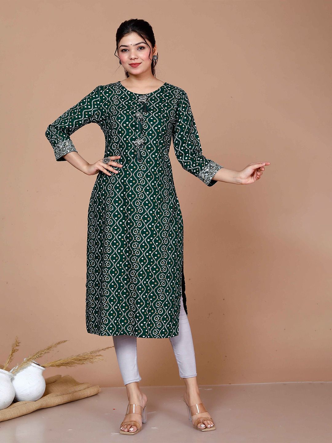 Doriyaan Bandhani Printed Round Neck Straight Kurta