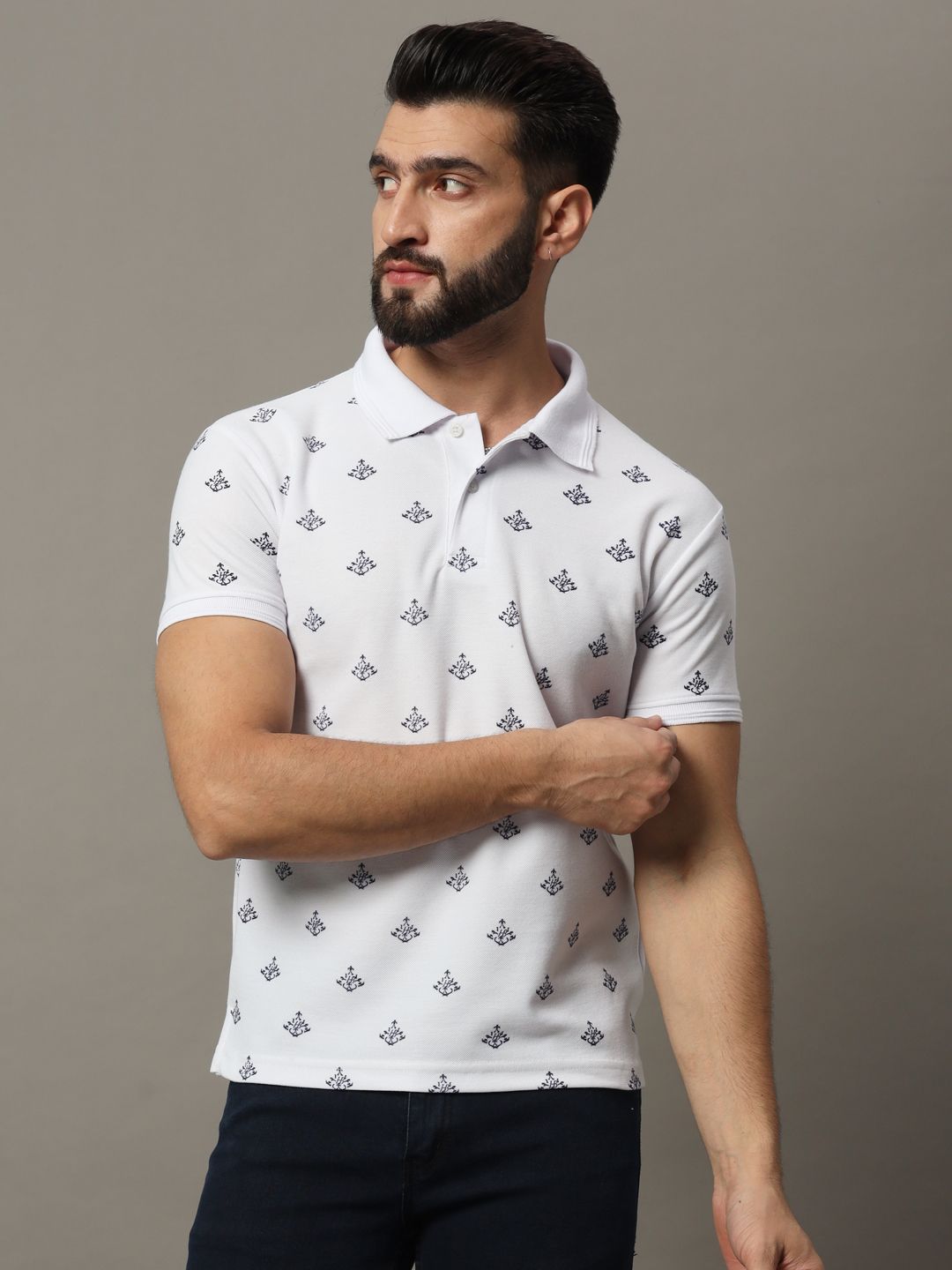 HUSHBUCKS Men Printed Polo Collar T-shirt