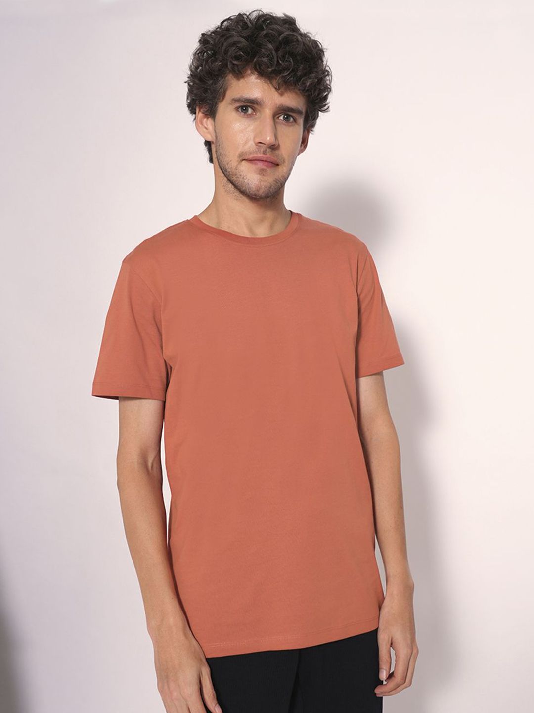 SELECTED Men Solid Round Neck Cotton T-shirt