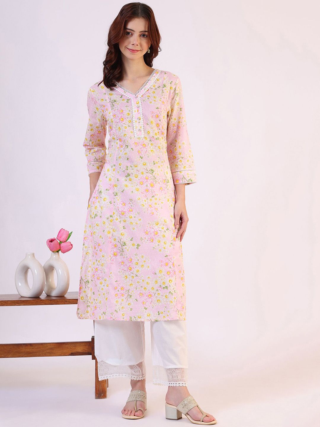 W Floral Printed Panelled V-Neck Pure Cotton Straight Kurta