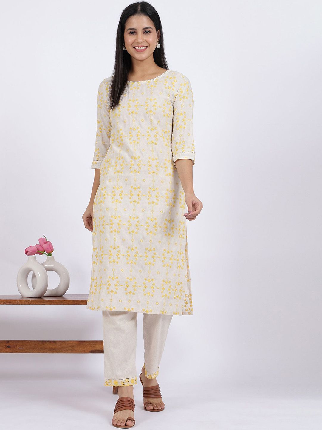 W Floral Embroidered Round Neck Thread Work Straight Kurta