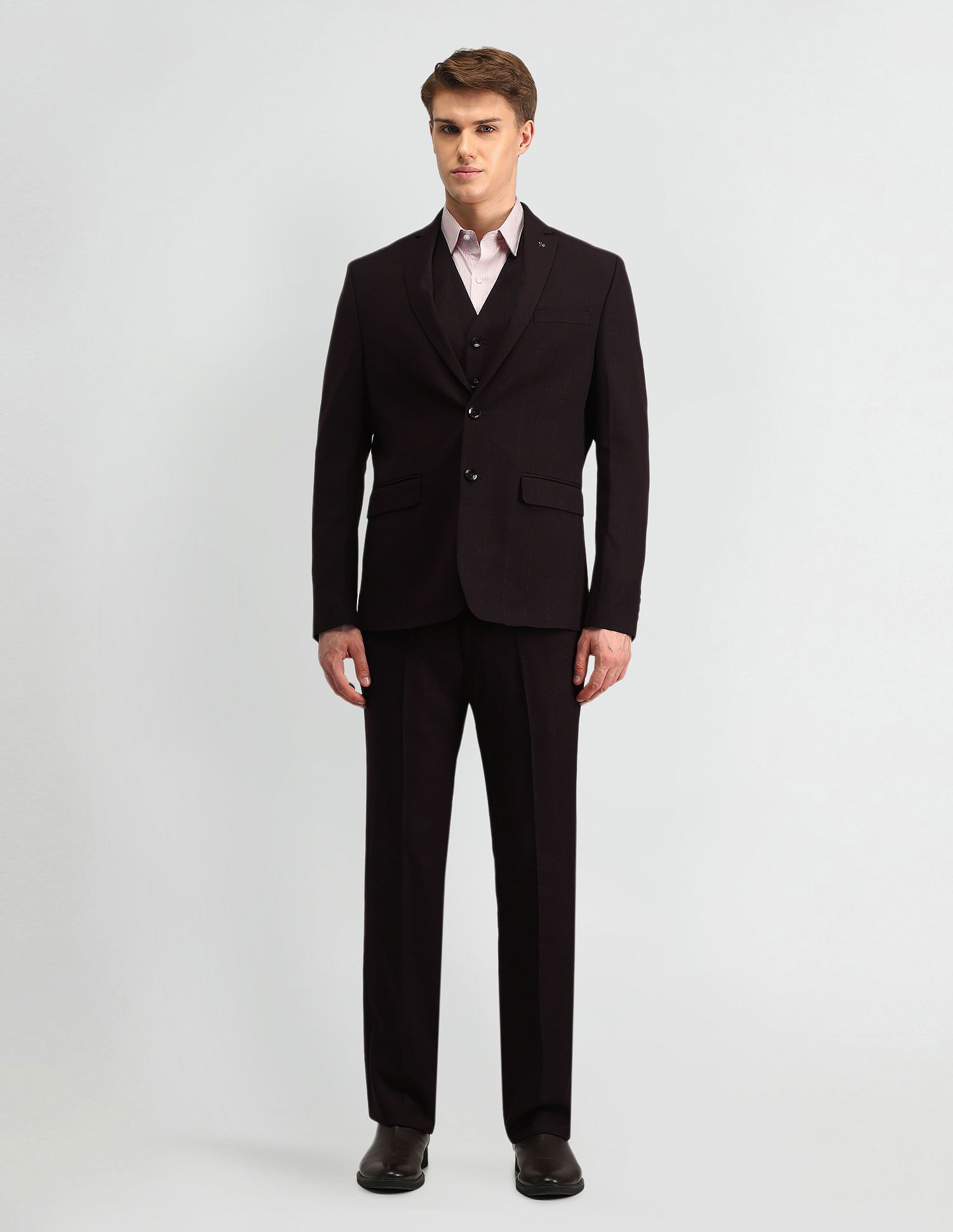 Arrow Men Solid Blazer & Waistcoat with Trousers