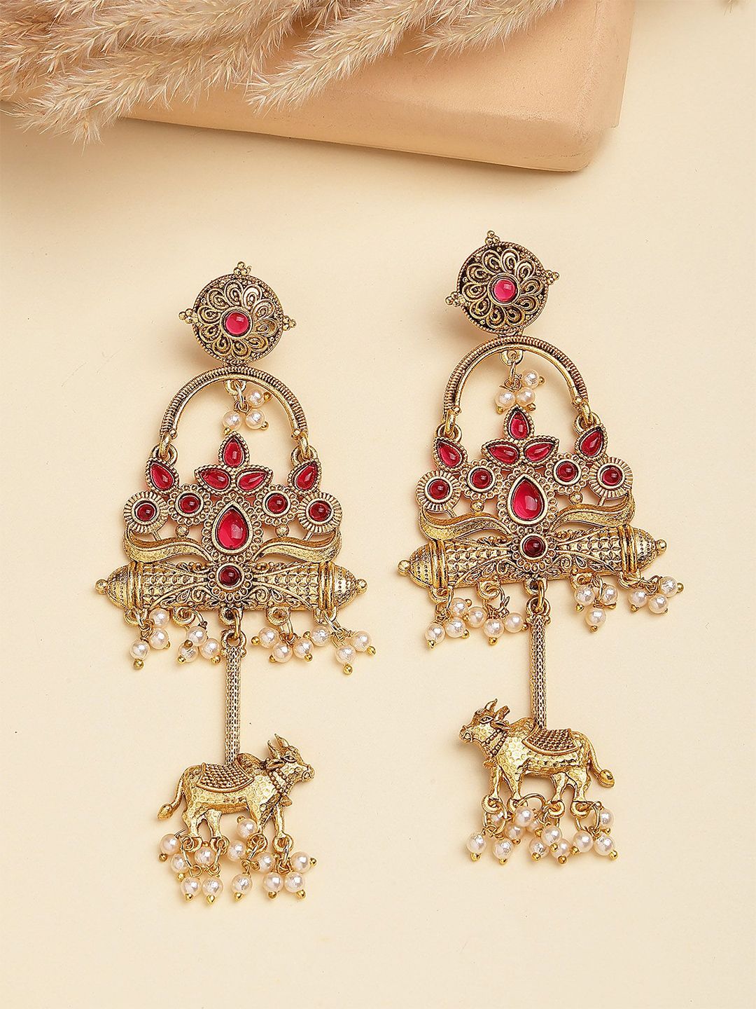 KARATCART Red Gold-Plated Contemporary Nandi Motif Kundan Studded & Pearl Beaded Drop Earrings