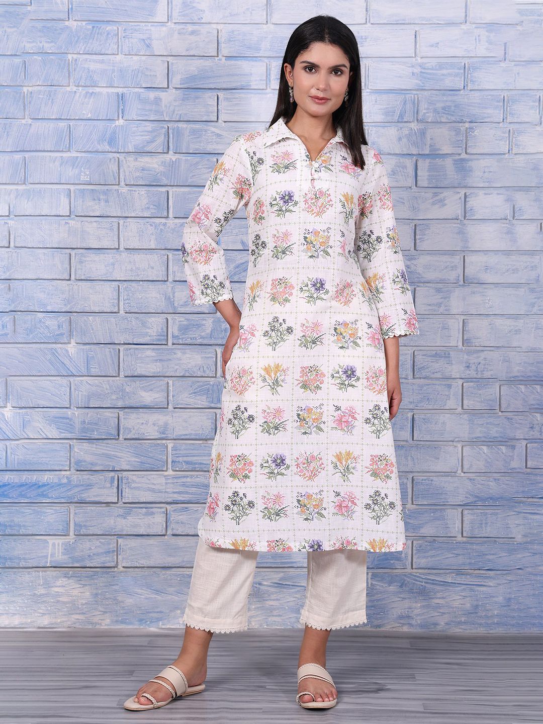 W Women Floral Printed Daily Cotton Straight Kurta