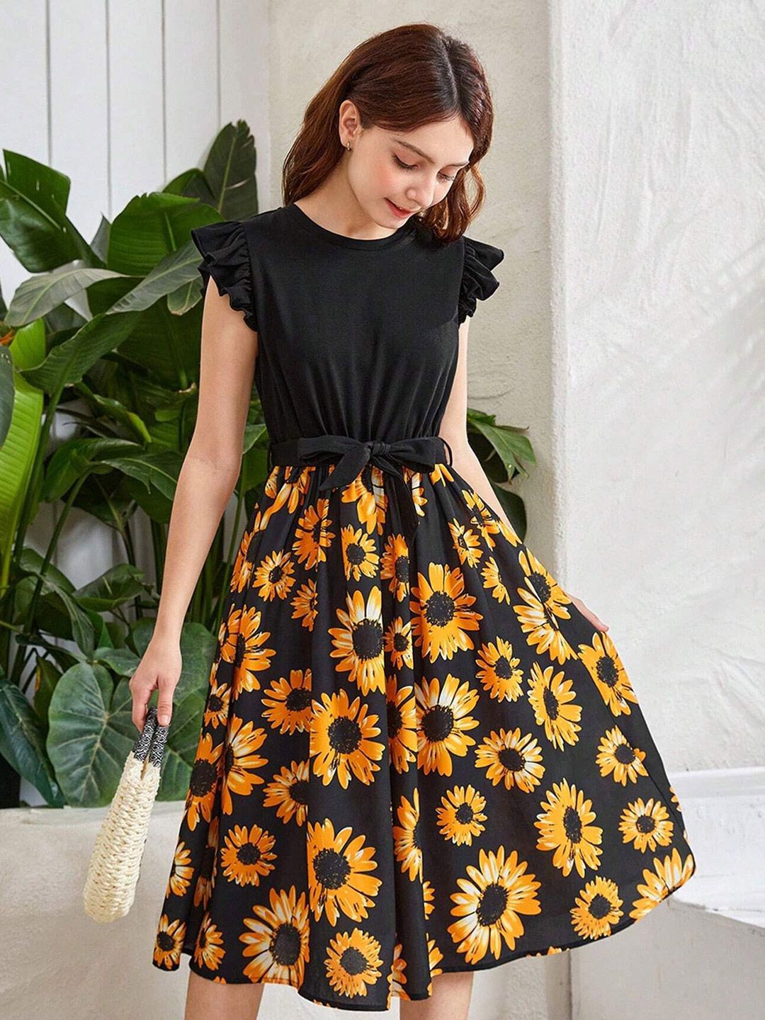 YK Girls Floral Printed Tie-Ups Detail Fit & Flare Midi Dress