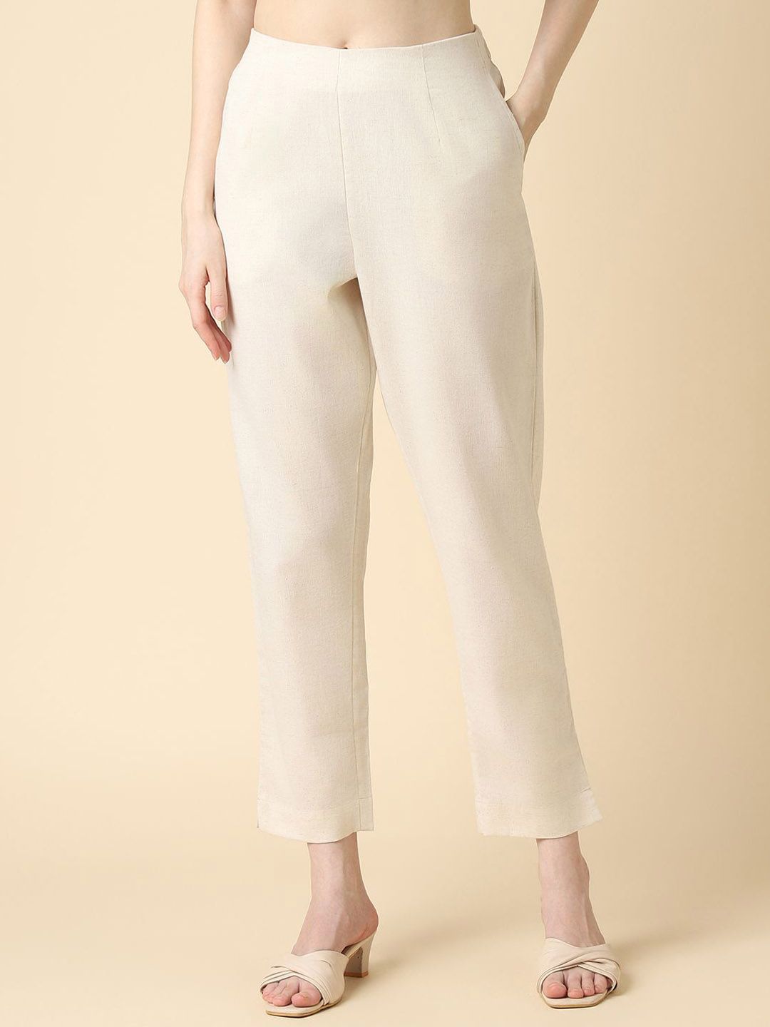 Van Heusen Women Cotton Solid Relax Fit Functional Pockets Cigarette Pant
