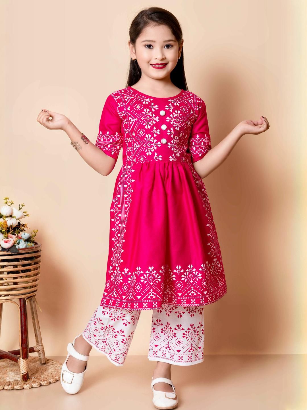 NFashion Girls  Pink Clothing Set