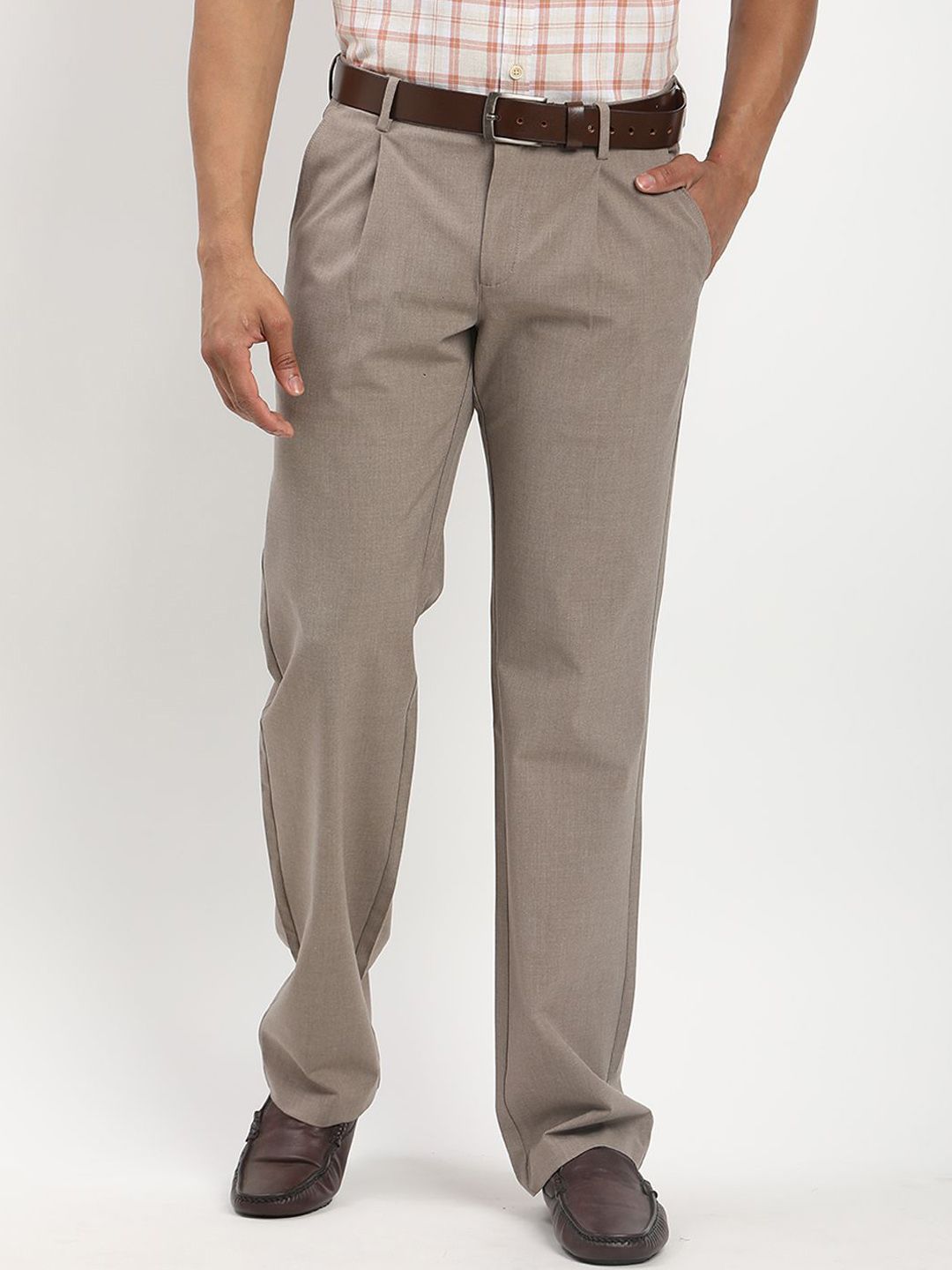 Indian Terrain Men Kansas Solid Regular Fit Trousers