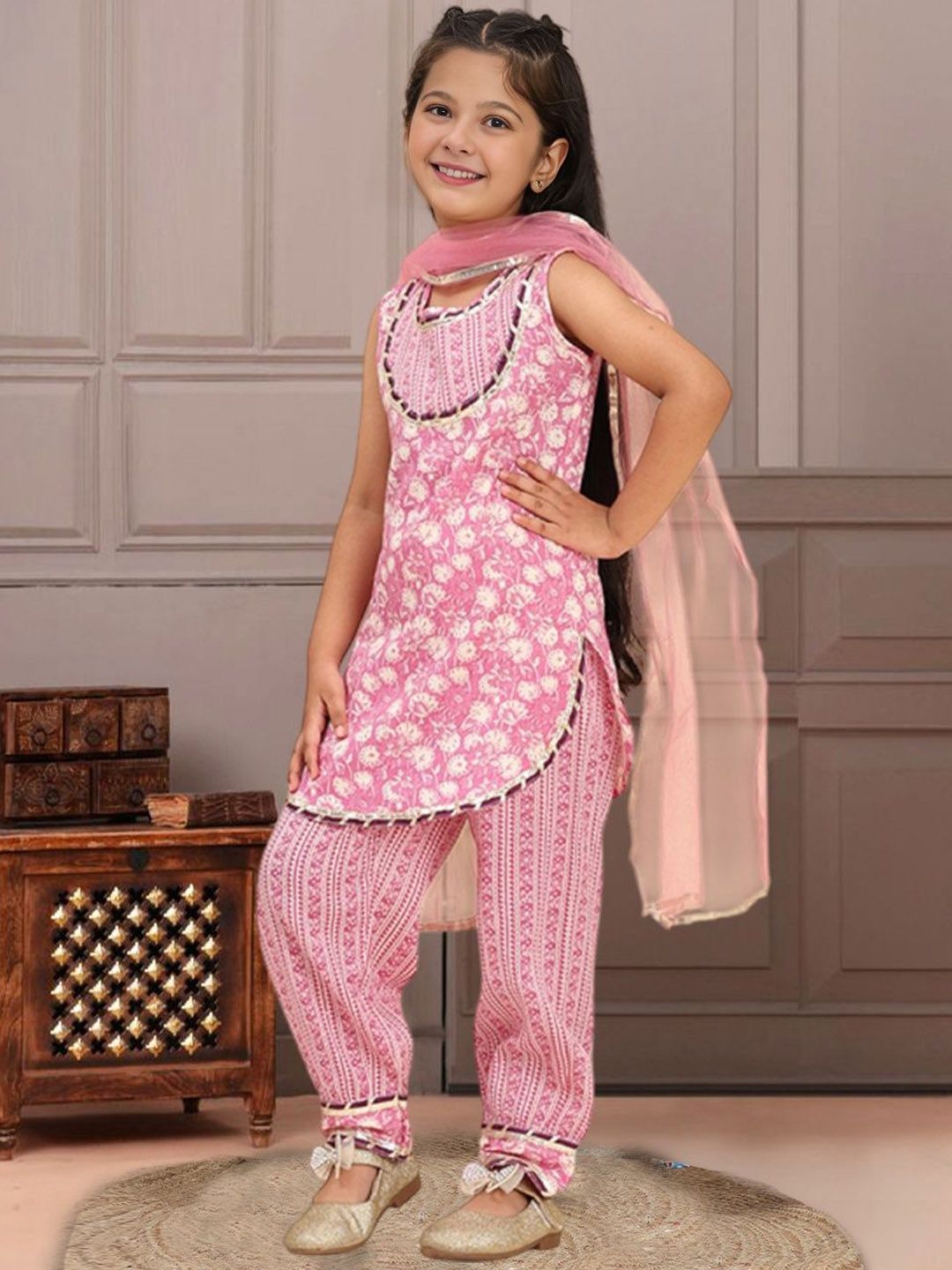 Girls Floral Printed Gotta Patti Work Straight Kurta With Trousers & Dupatta 4