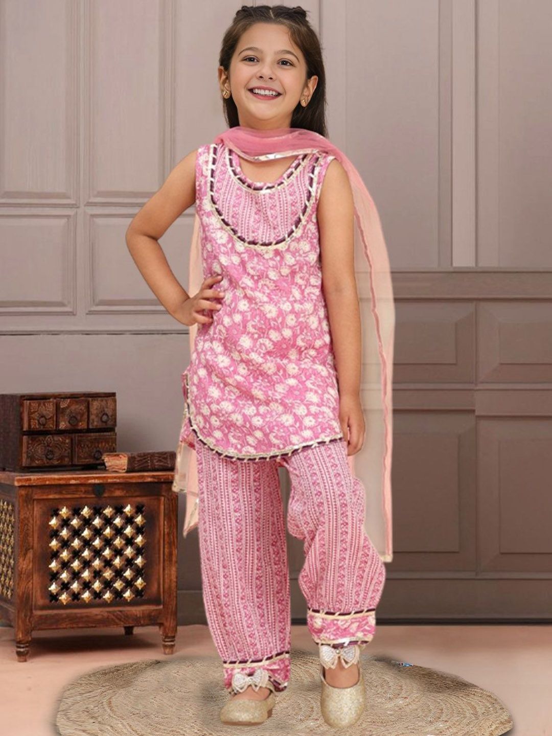 Girls Floral Printed Gotta Patti Work Straight Kurta With Trousers & Dupatta 6