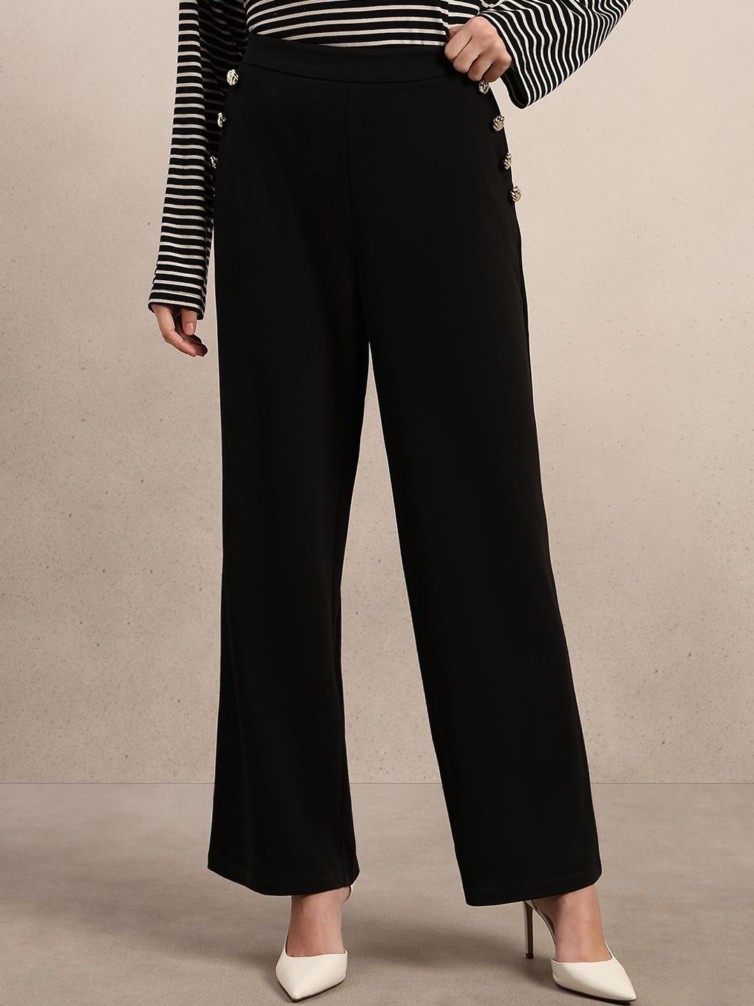 Vero Moda Women Straight Fit High-Rise Trousers