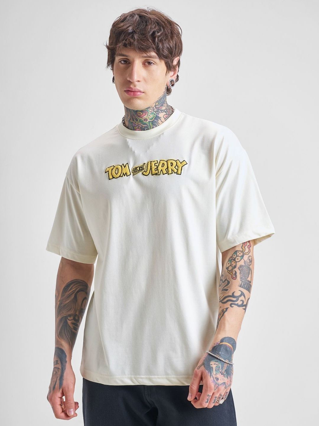 HIGHLANDER Men Tom & Jerry Typography Printed Round Neck Oversized T-shirt