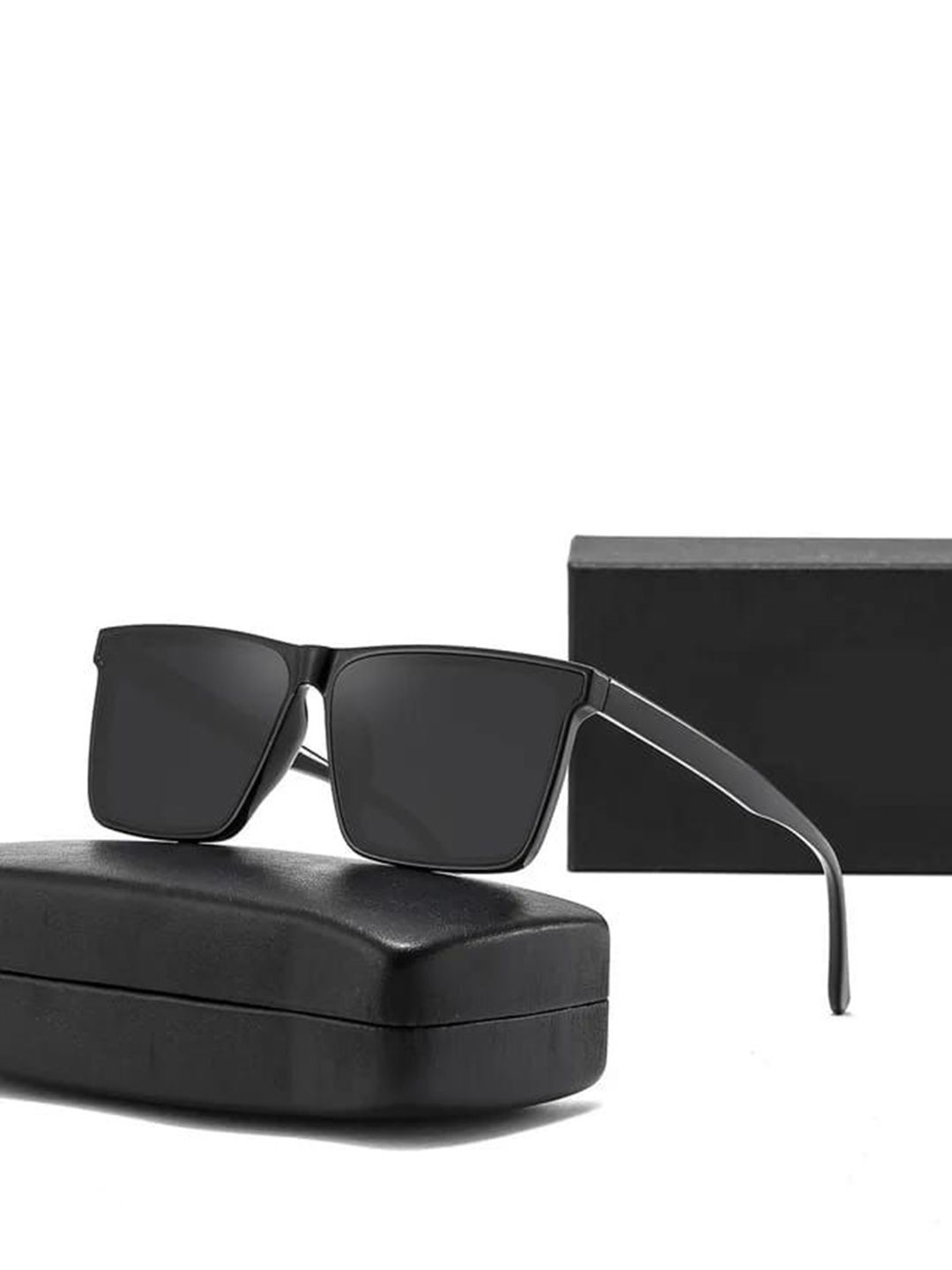 LEGEND EYEWEAR Unisex Square Sunglasses with UV Protected Lens SGLGWWMKKGQKRSFS