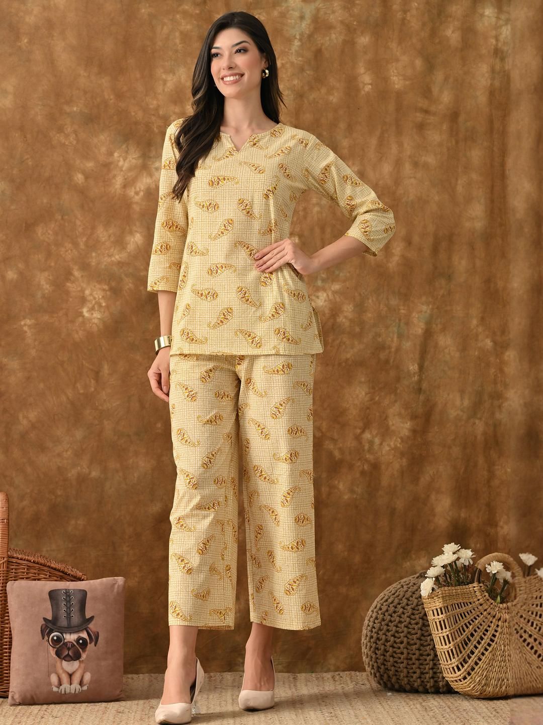 Saanvi Collection Paisley Printed Pure Cotton Night Suit