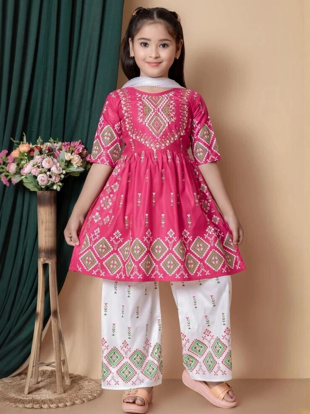NFashion Girls Pink Clothing Set
