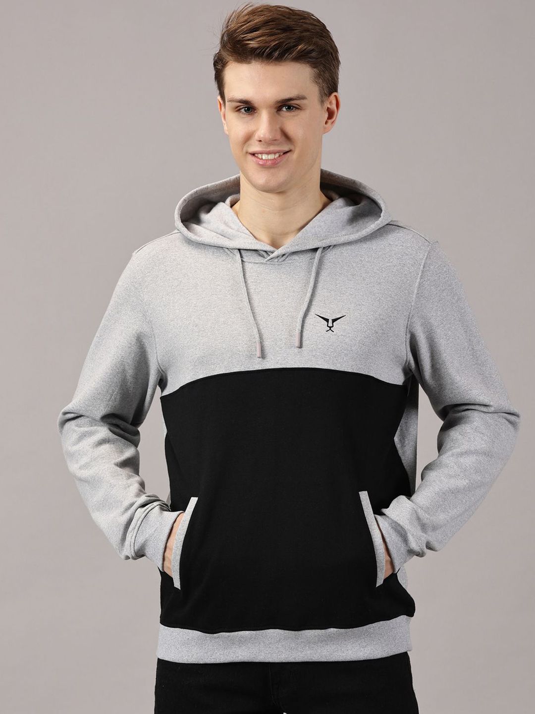 LEON Men Colourblocked Hooded Ribbed Pullover Sweatshirt