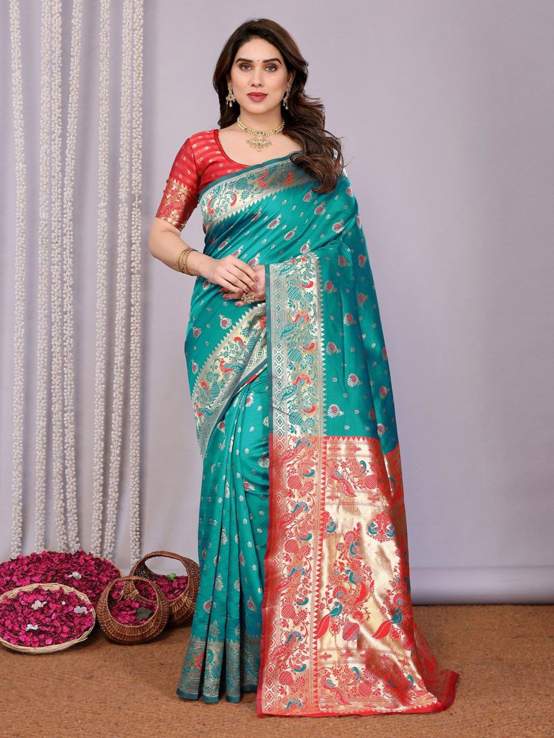 Shriyangan Zari Kanjeevaram Saree