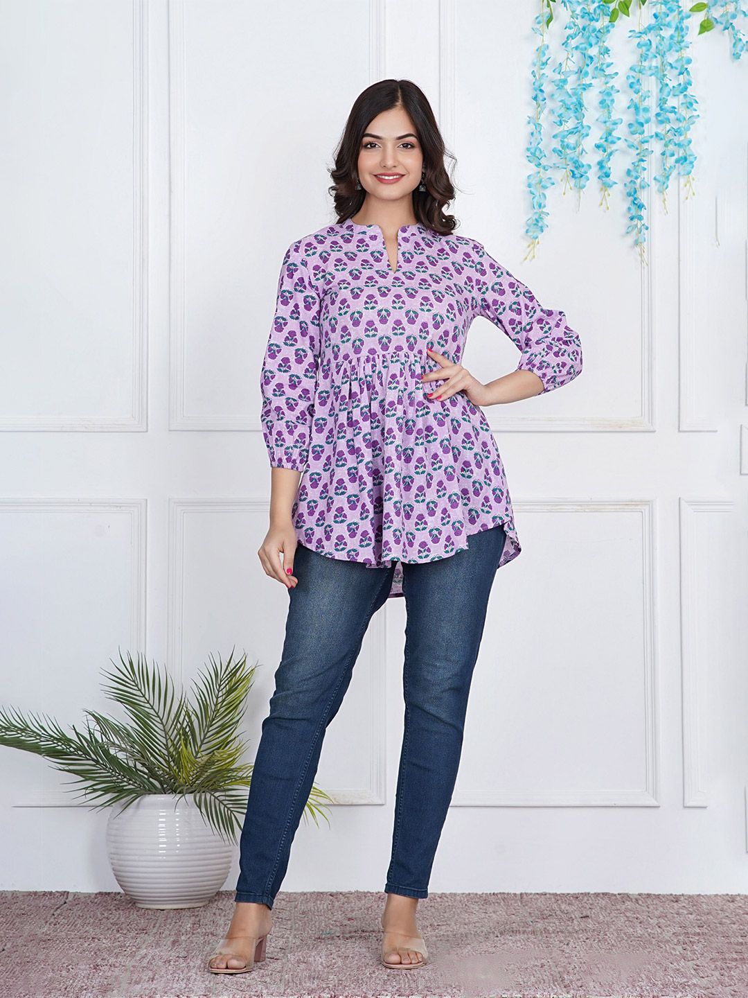 VICITRA Women Floral Printed Mandarine Collar Pure Cotton Kurti