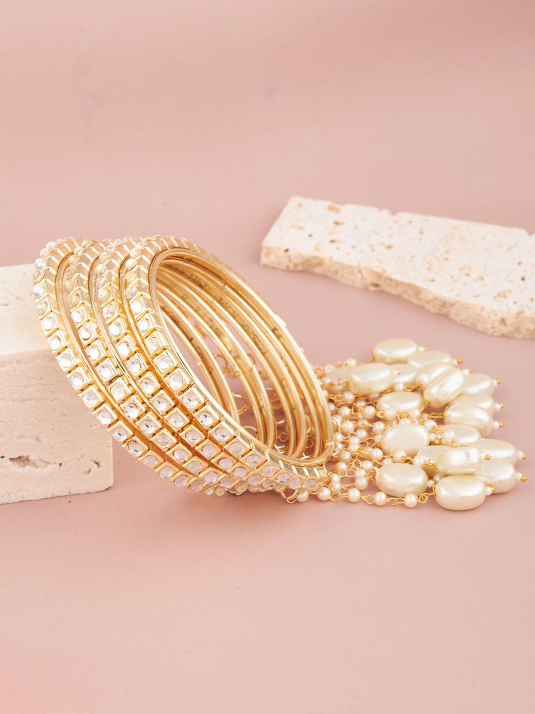 GC PREMIUM JEWELLERY Set Of 4 Kundan-Studded & Beaded Bangles