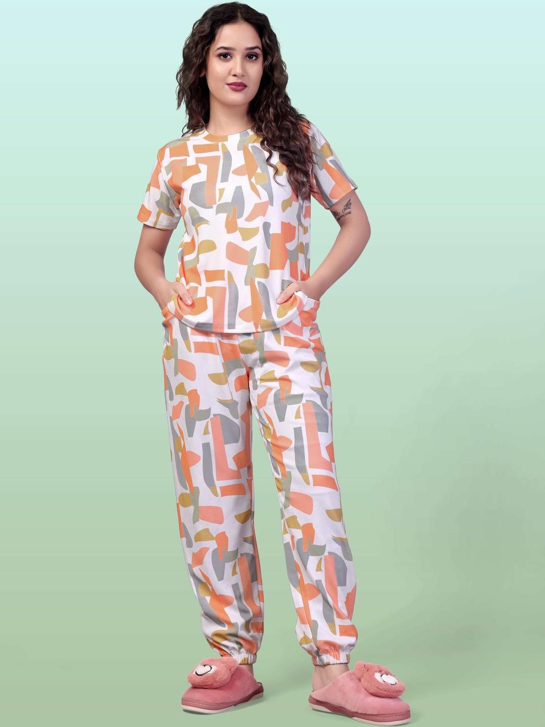 SAKARMAA Women Geometric Printed Night suit