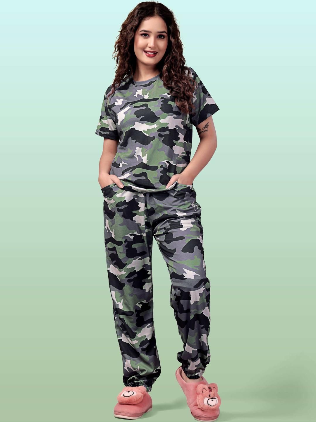 SAKARMAA Women Camouflage Printed Cotton T-shirt & Pyjama Night Suit