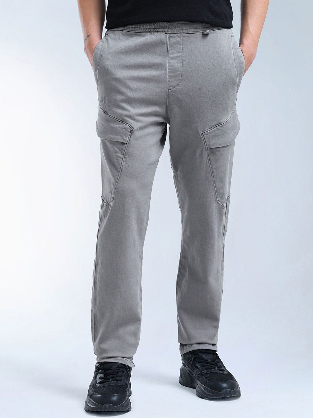 Flying Machine Men Mid-Rise Slim Fit Cargos Trousers