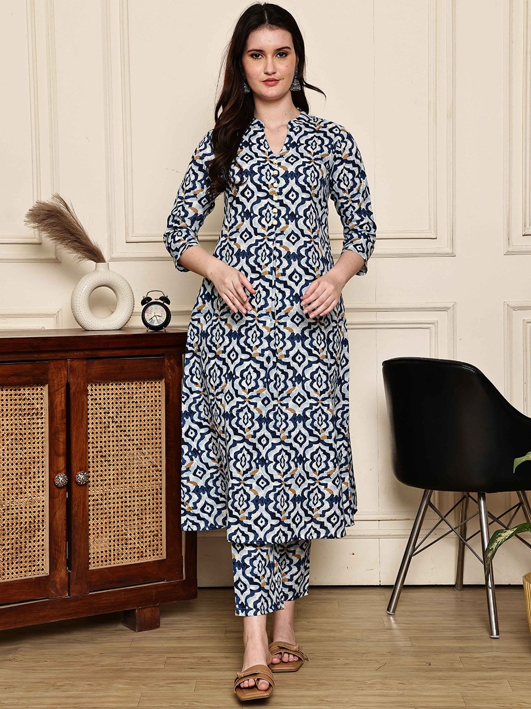 Rajnandini Ethnic Motifs Printed Pure Cotton Mandarin Collar Kurta With Trousers & Dupatta