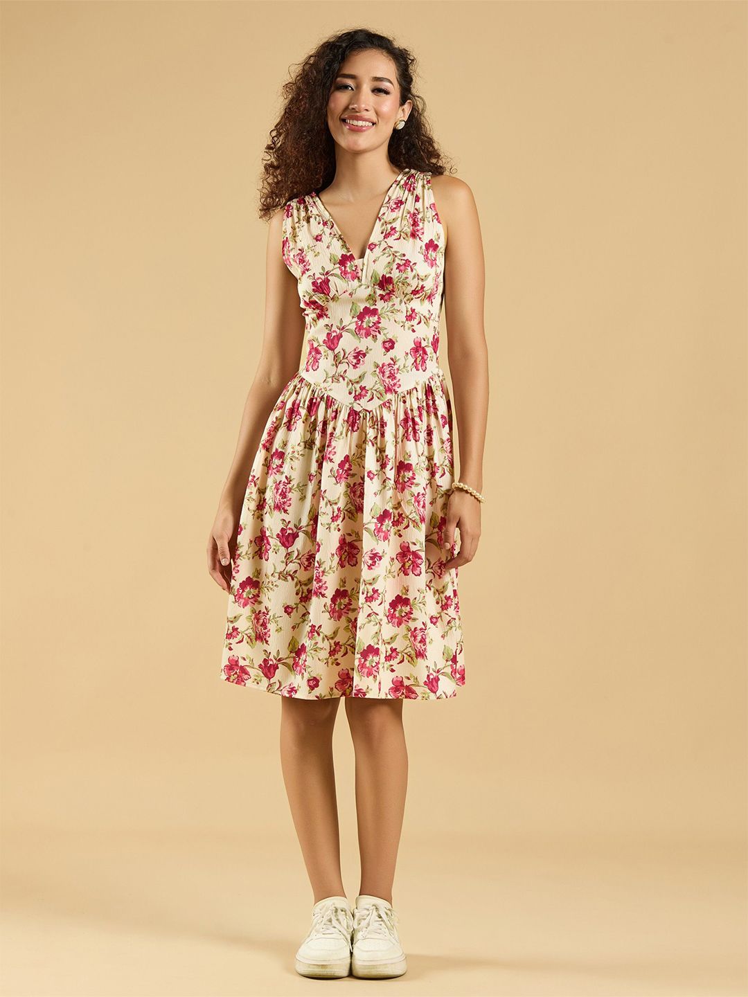 Amarasha Women Floral Printed V-Neck Fit & Flare Knee Length Dress