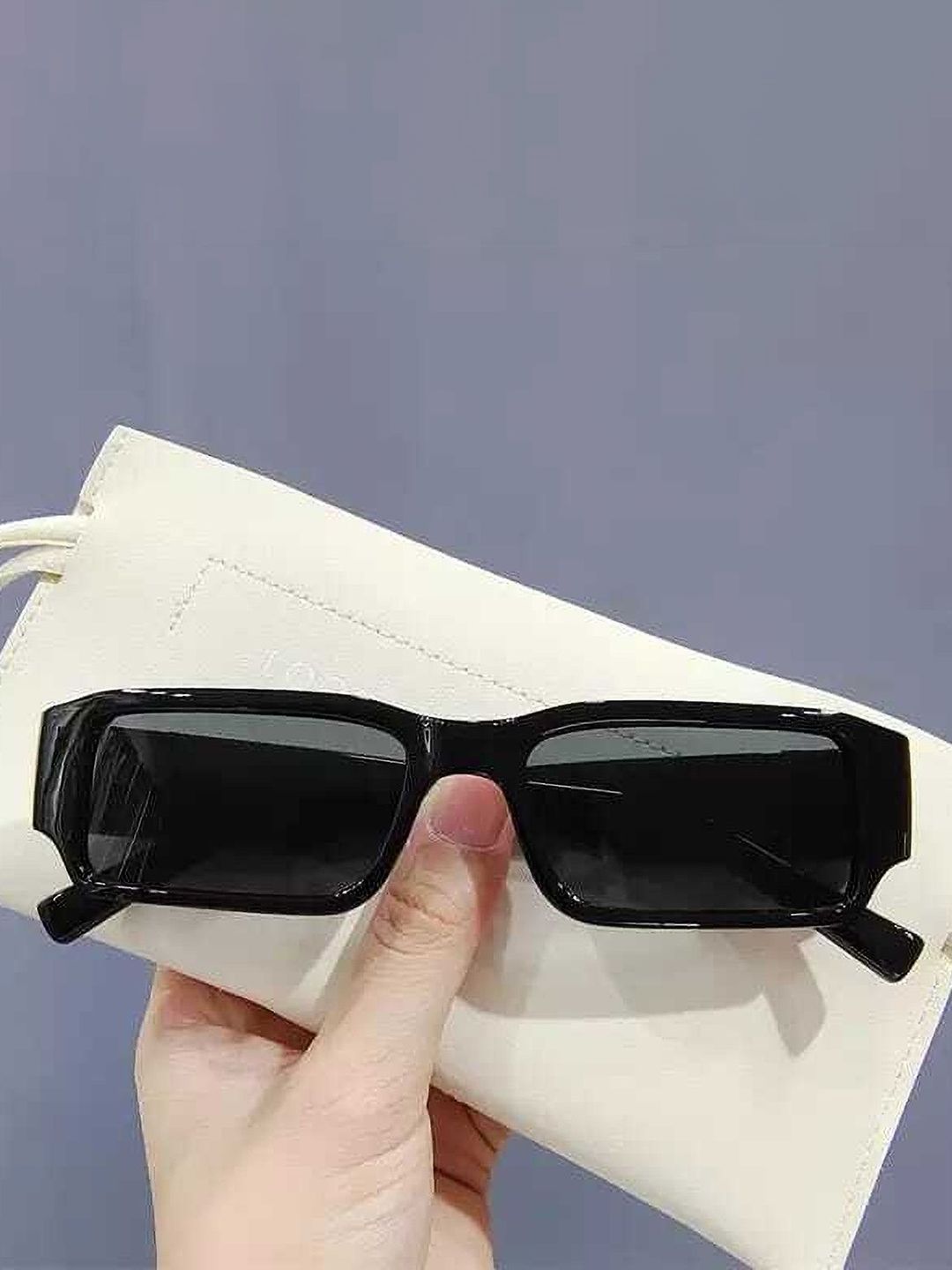 LEGEND EYEWEAR Unisex Black Lens & Black Square Sunglasses SGLH8XXEFKUVCSAD