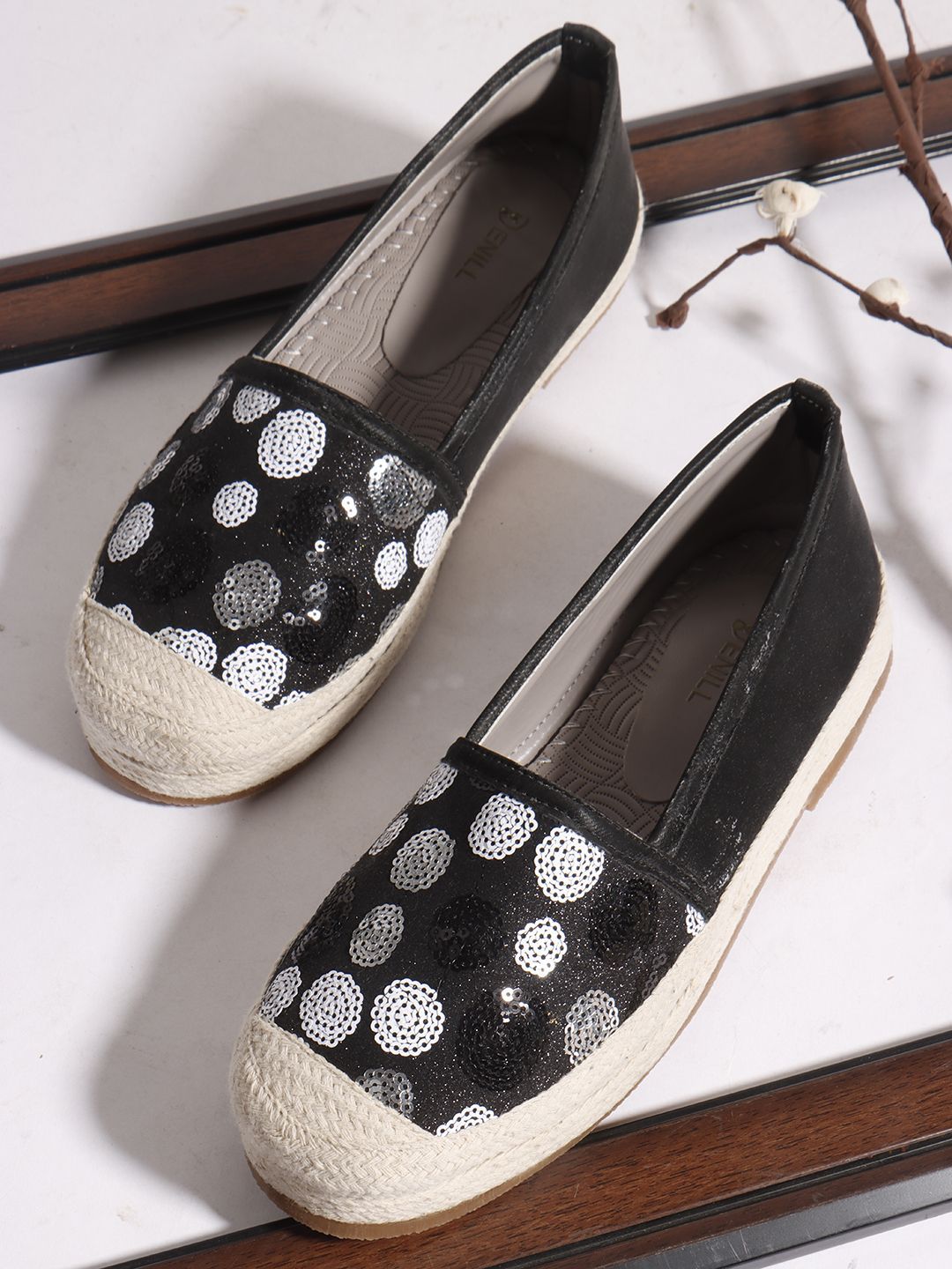 Denill Embroidered Ballerinas